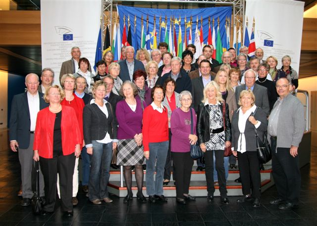 09.10.2011 - Strasbourg-Fahrt - Die Reisegruppe im Europaparlament.