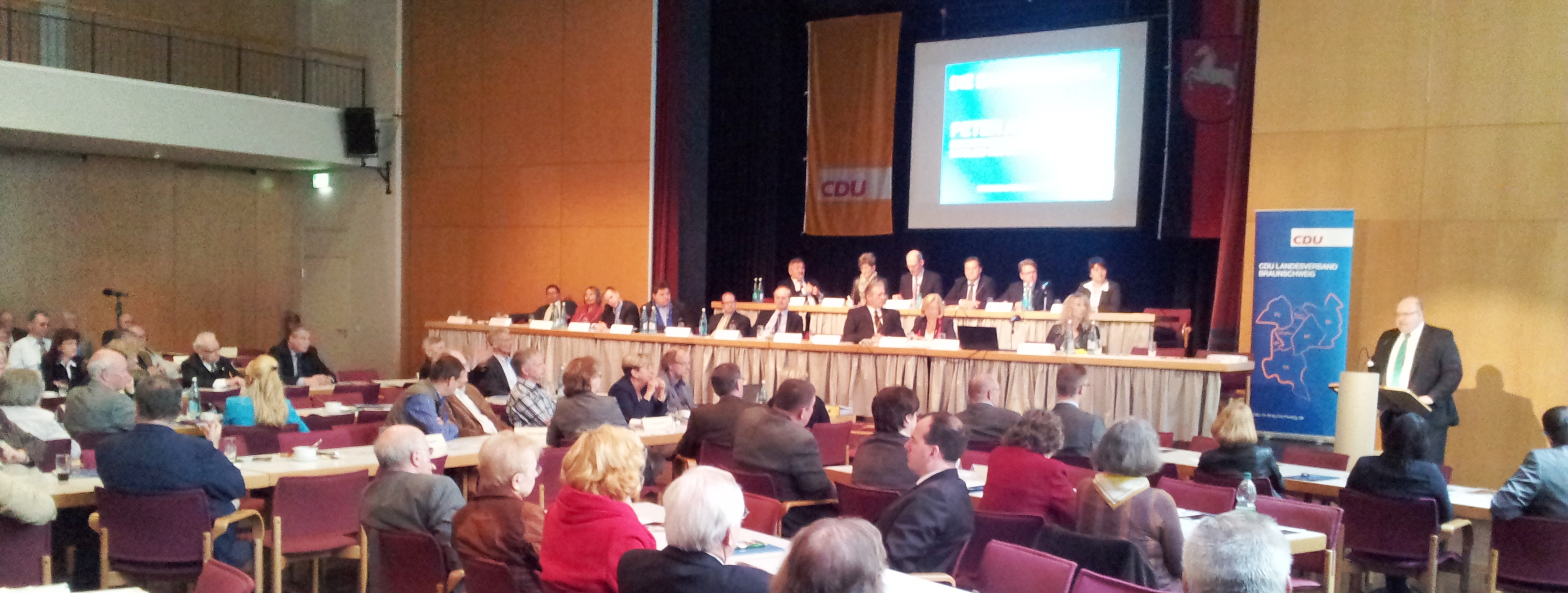 Im Peiner Forum findet der Landesparteitag 2013 statt mit Bundesumweltminister Peter Altmaier.
